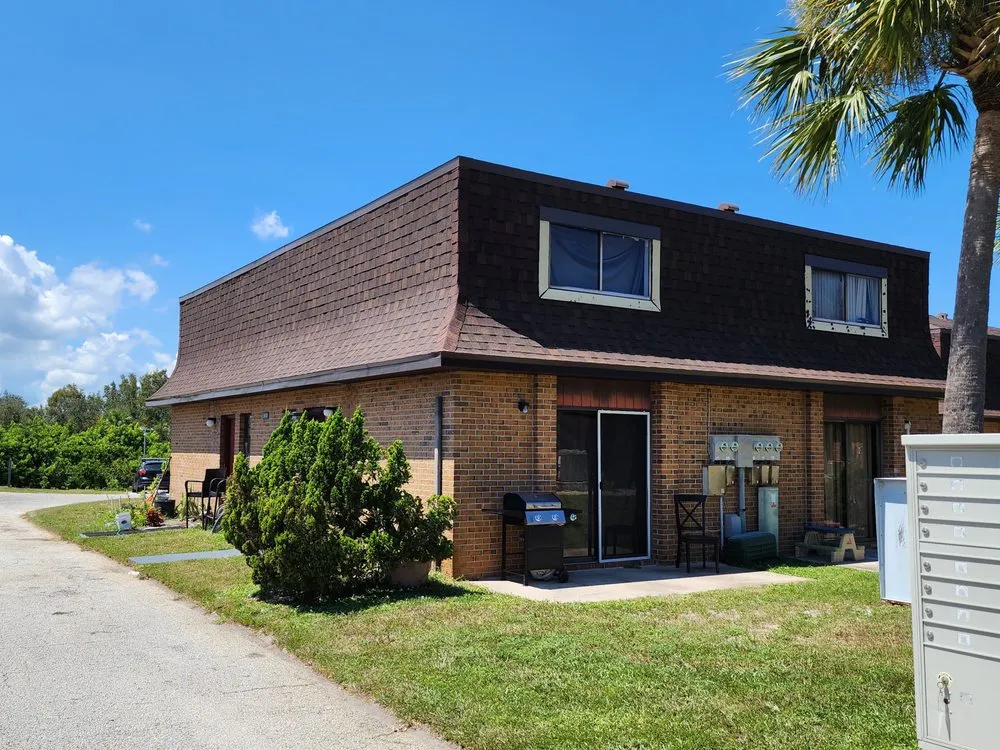 Slide of Pro's Choice Roofing