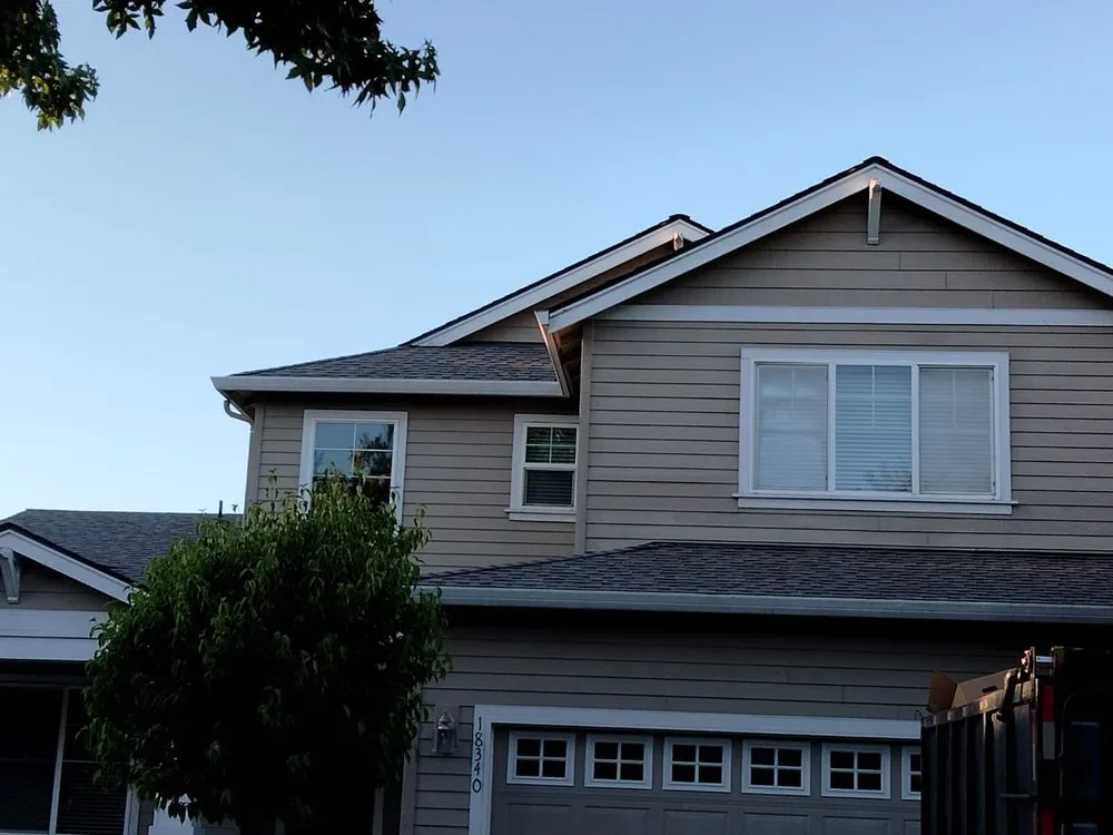 Slide of Pro’s Roofing Services