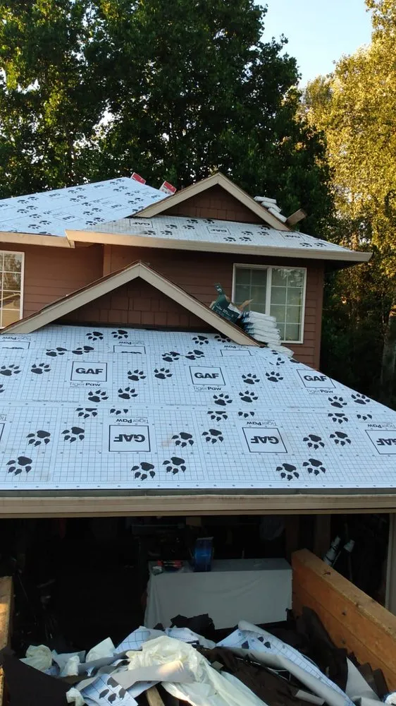 Slide of Pro’s Roofing Services