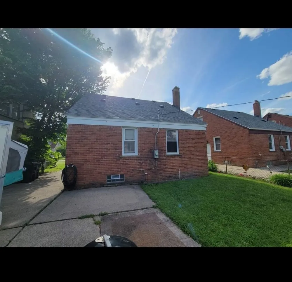 Slide of Pruetts Roofing