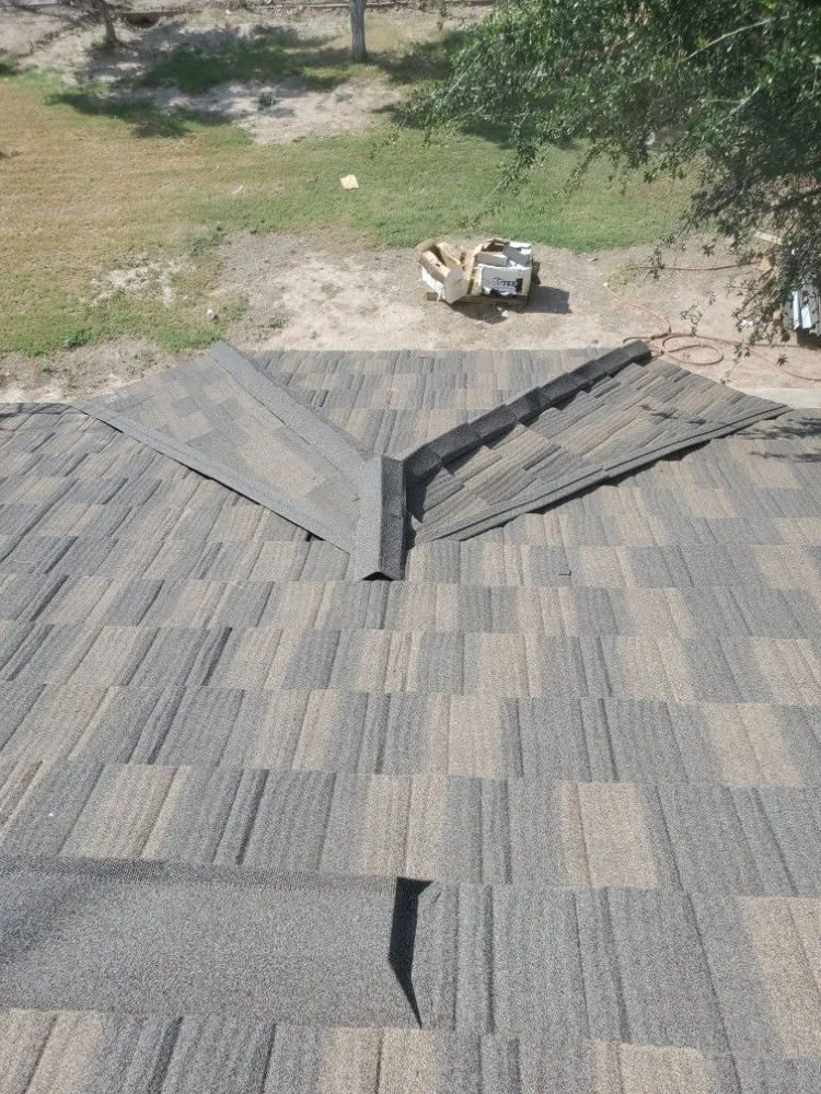 Slide of Puentes Roofing and Construction