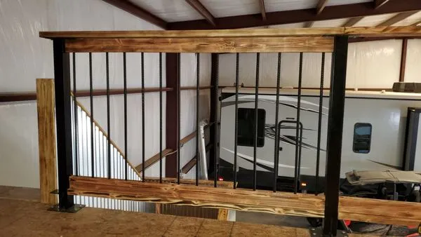 Puentes Roofing and Construction Logo