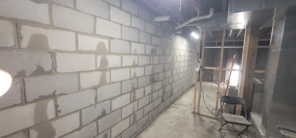 Slide of Puga construction