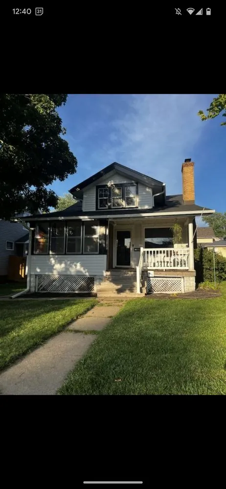 Slide of Pyramid Contractors