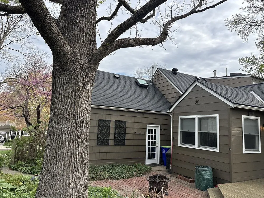 Slide of Pyramid Roofing & Exteriors