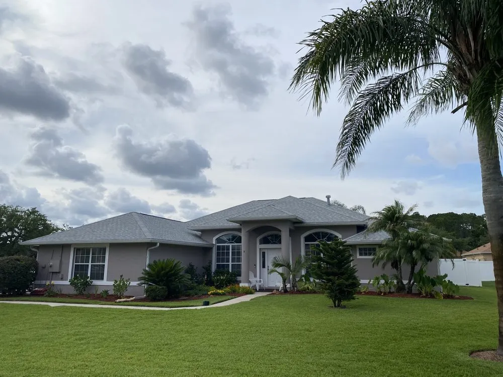 Slide of Pyramid Roofing FLA