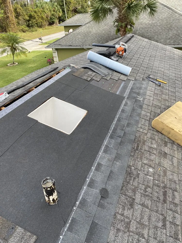 Slide of Pyramid Roofing FLA