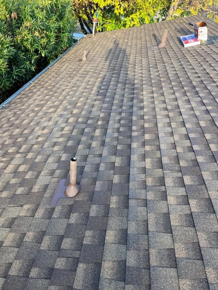 Slide of Q7 Roofing & Waterproofing