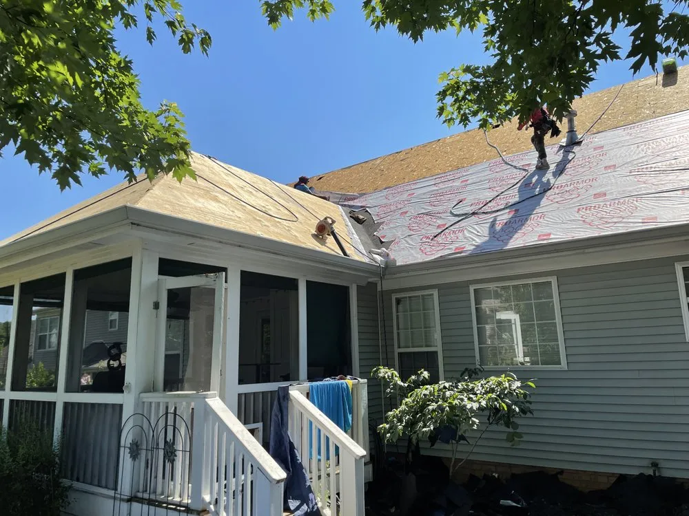 Slide of QE Roofing - Franklin