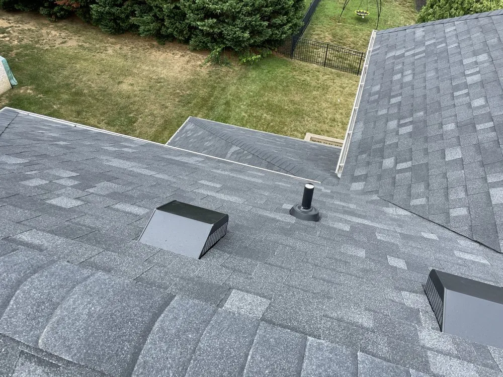 Slide of QE Roofing - Franklin