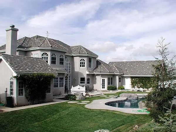 Slide of Quaglino Roofing