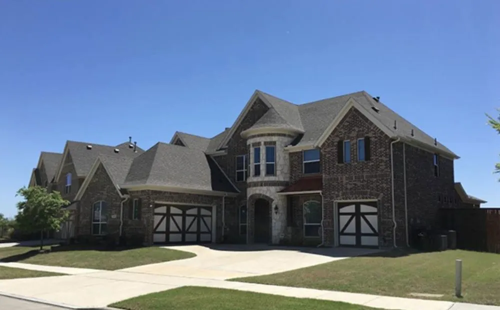 Slide of Qualitas Roofing and Construction