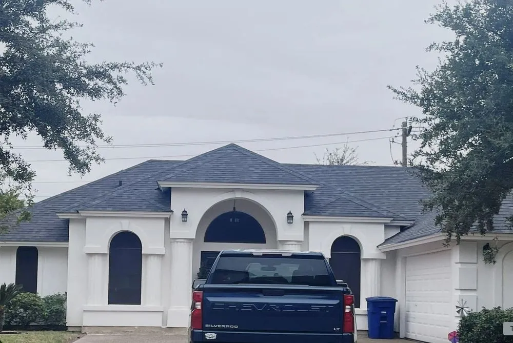 Slide of Quality Building & Roofing