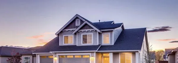 Quality Building & Roofing Logo