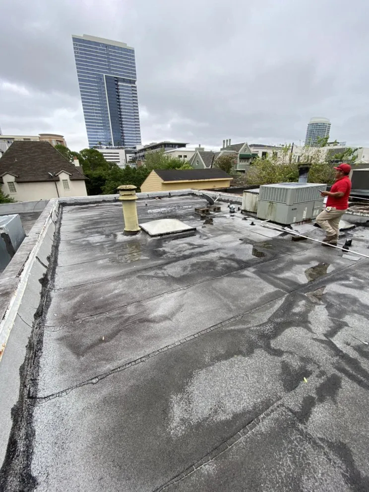 Slide of Quality King Roofing