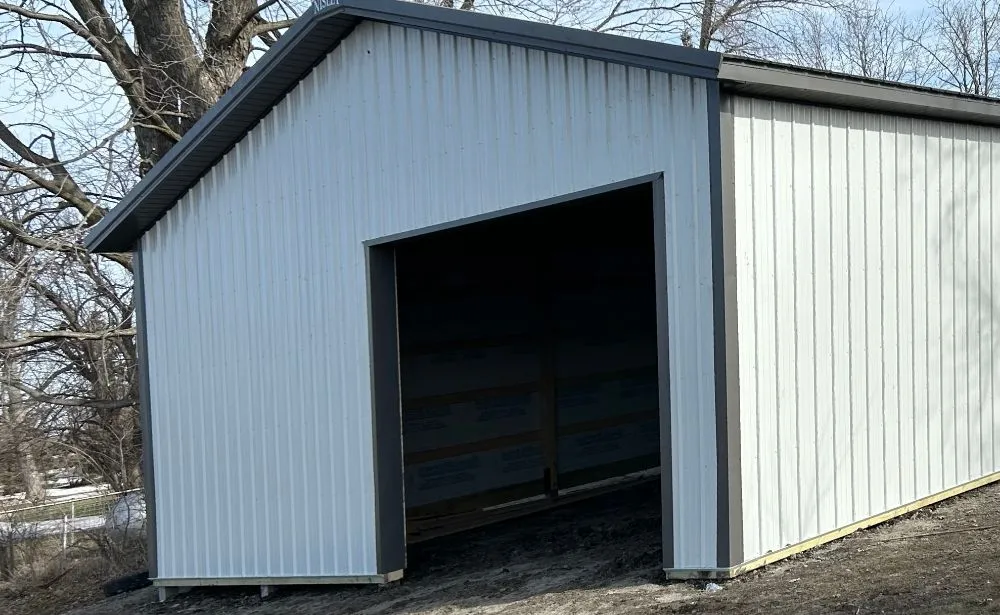Licensed roof leak repair experts serving Montour, IA - Quality Metal Roofing