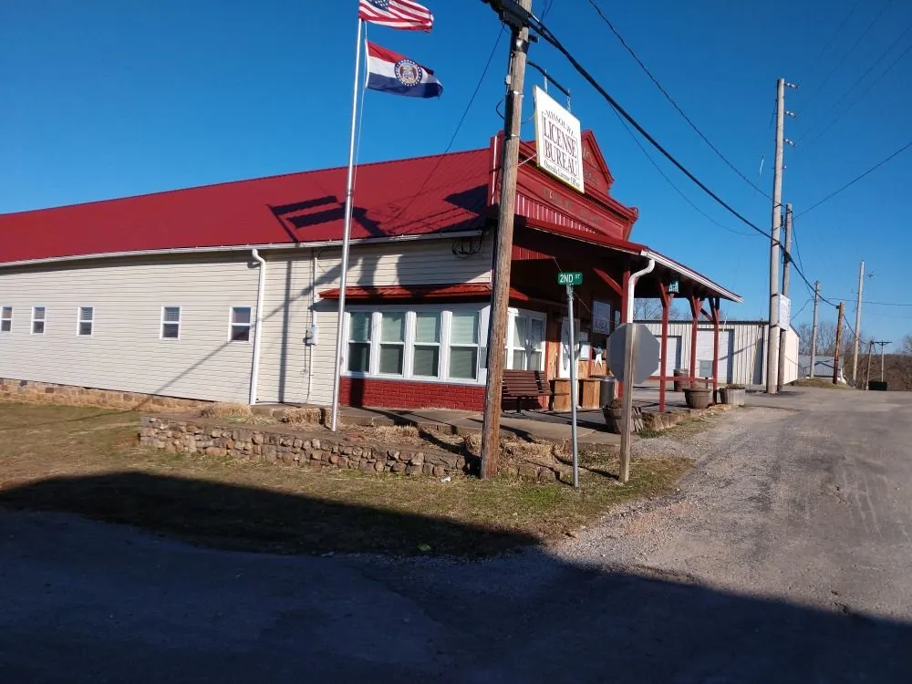 Professional flat roof repair experts serving Lowry City, MO - Quality Pro Roofing
