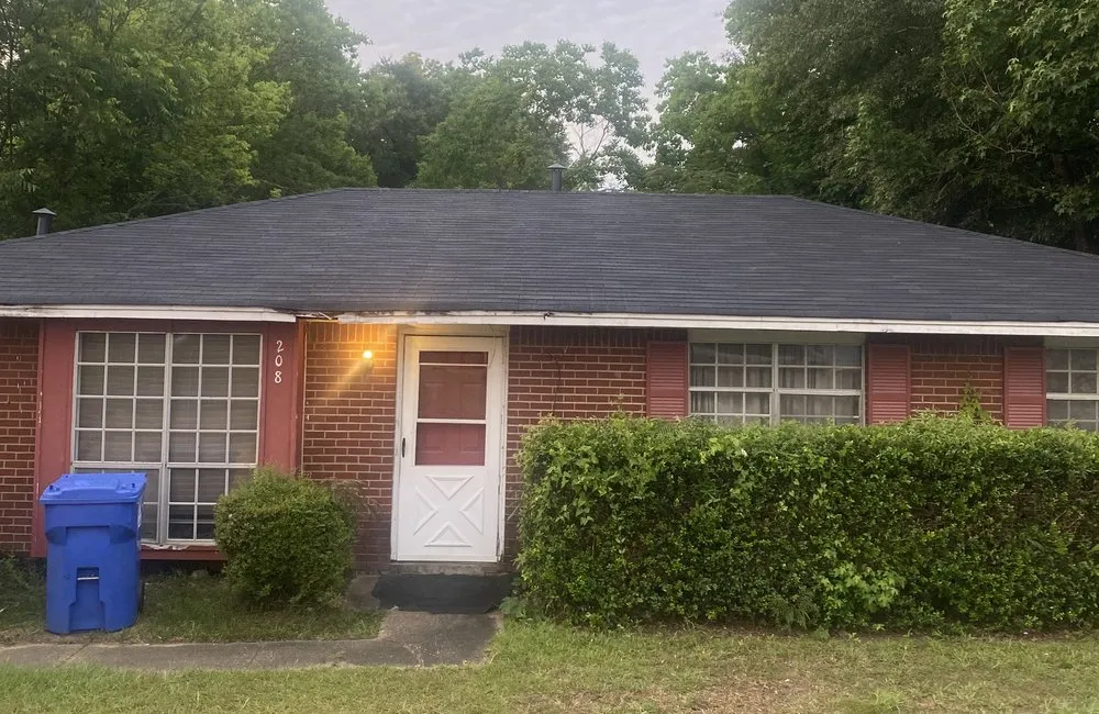 Slide of Quality Roofing & Construction