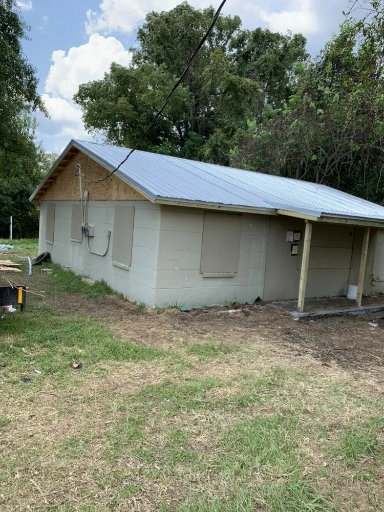 Slide of Quality Roofing