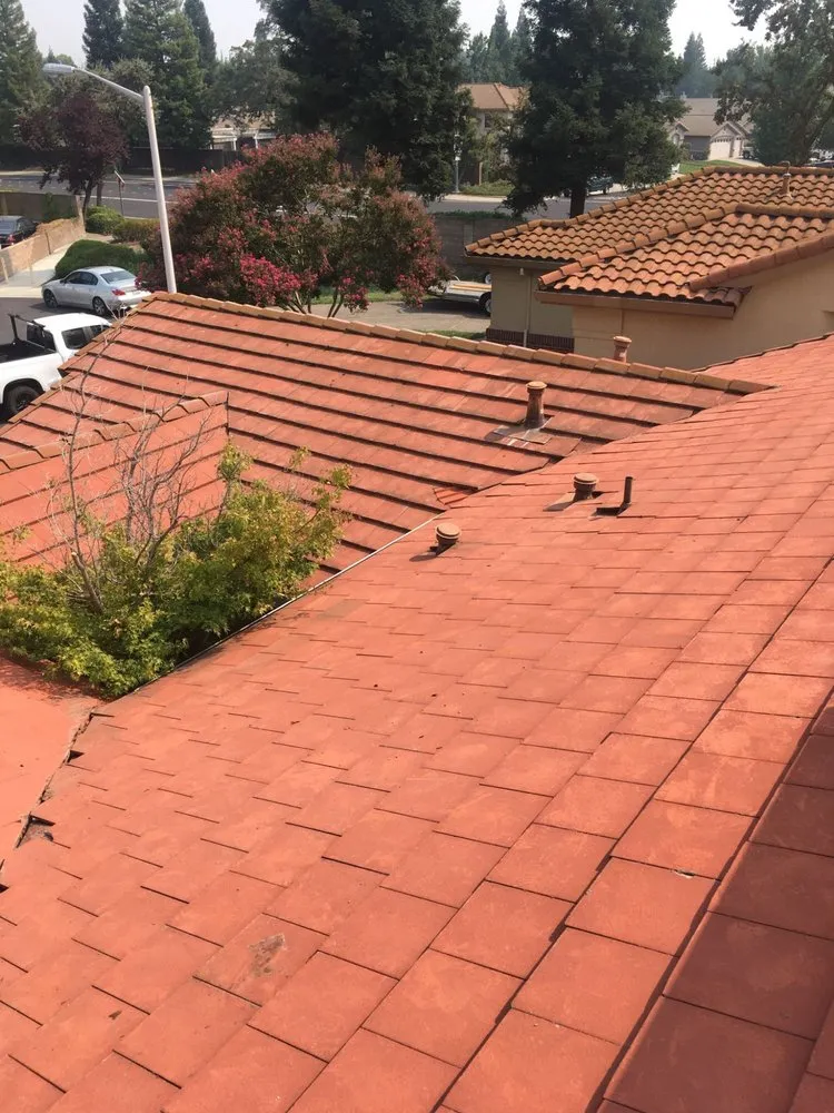 Slide of Quality Roofing