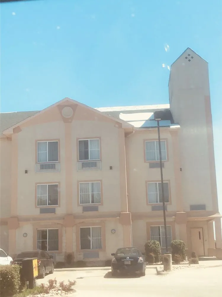 Slide of Quality Roofing Service 