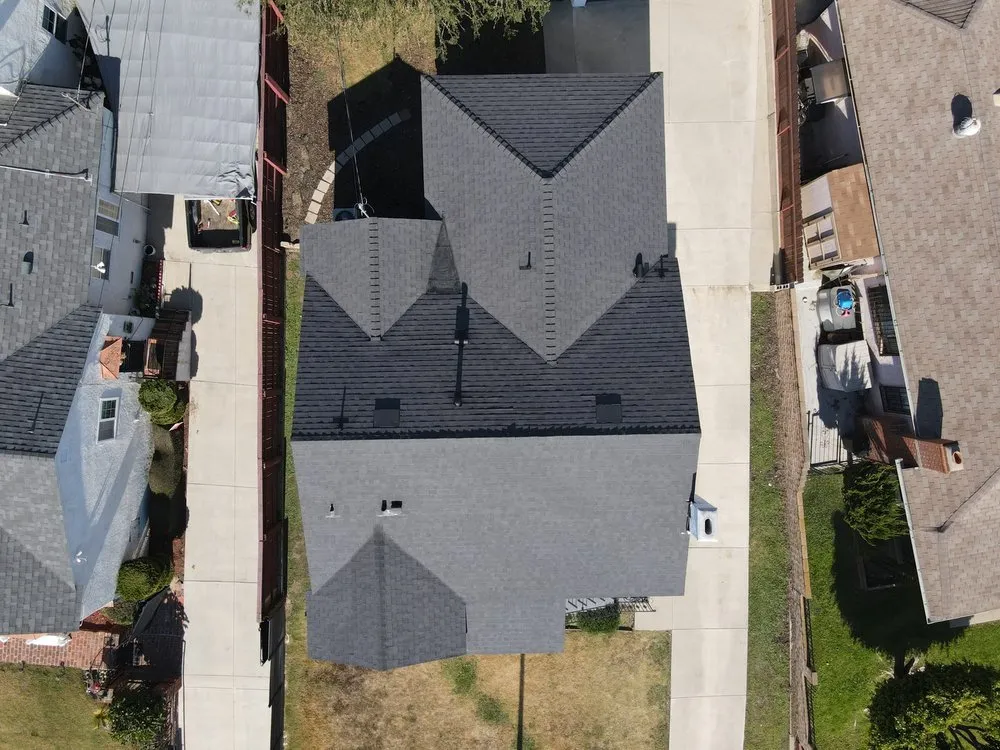 Slide of Quality Roofing Specialist