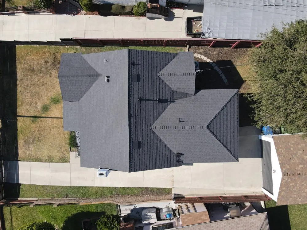 Slide of Quality Roofing Specialist