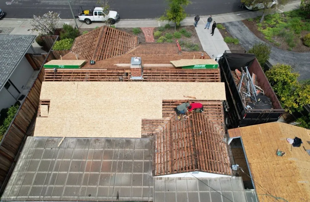 Slide of Quality Roofing Top