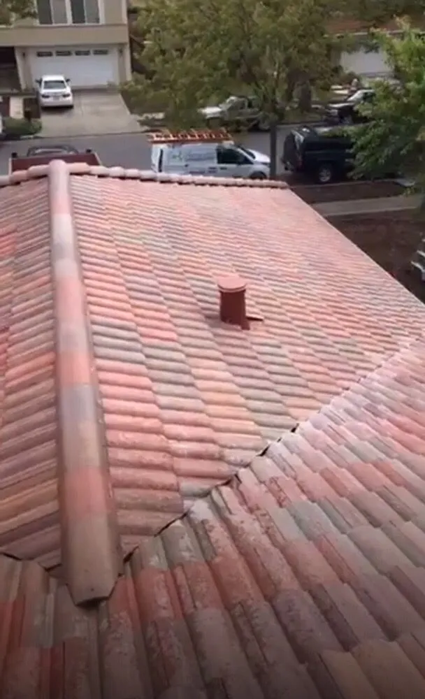Slide of Quality Roofing Top