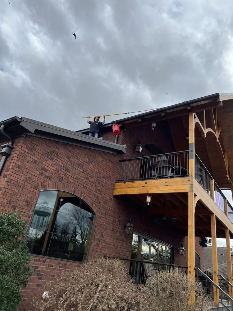 Slide of Quality Seamless Gutters