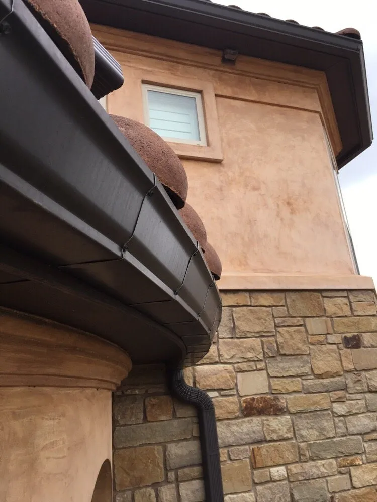 Slide of Quality Seamless Gutters