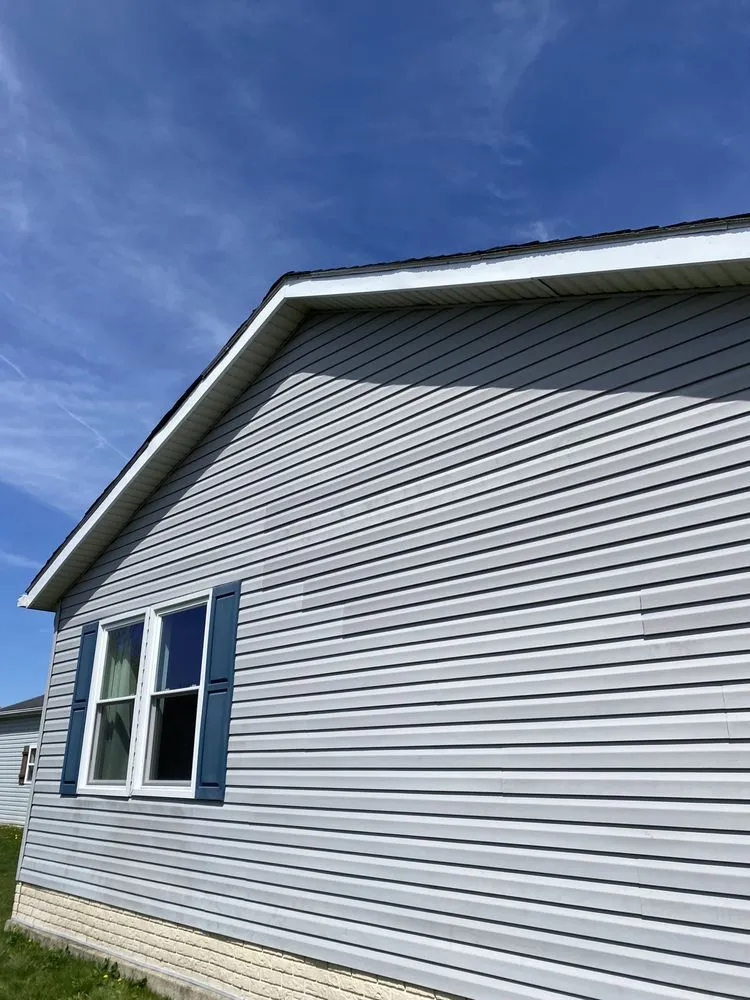 Slide of Quality United Exterior Service Technicians