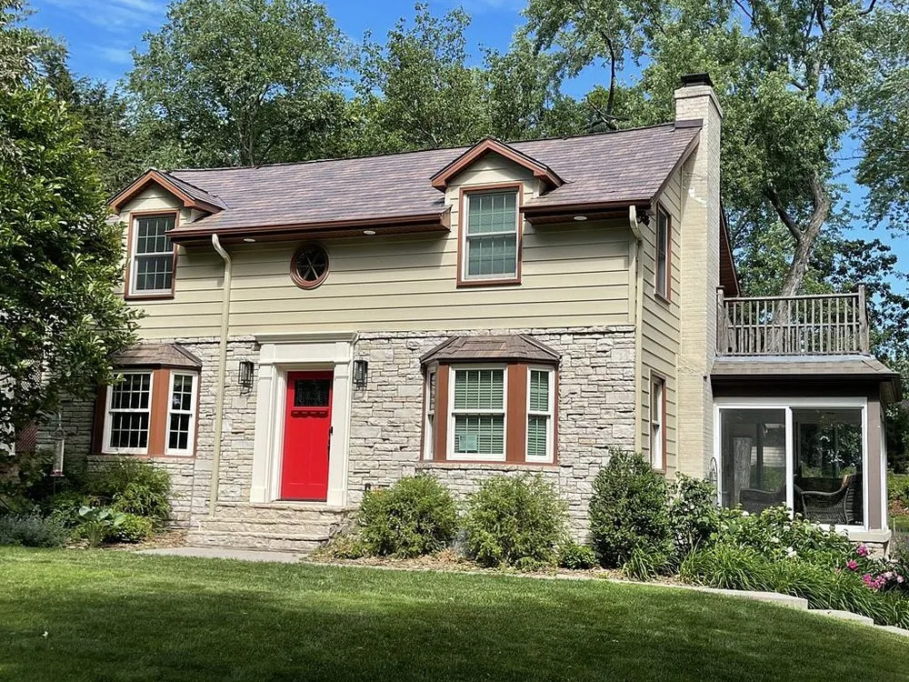 Slide of Quarve Contracting