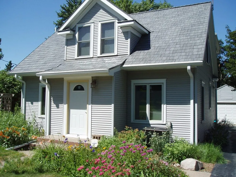 Slide of Quarve Contracting