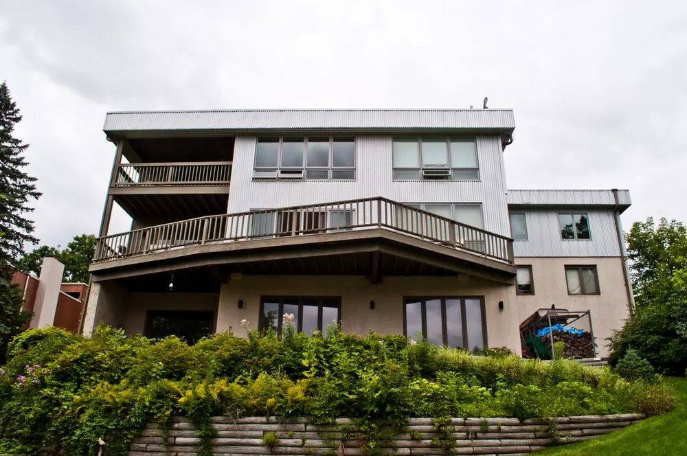 Slide of Quarve Contracting