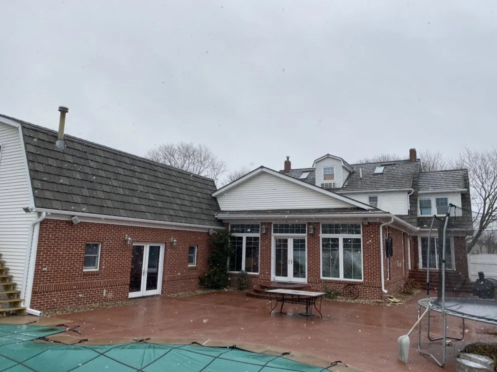 Slide of Quick Roofing