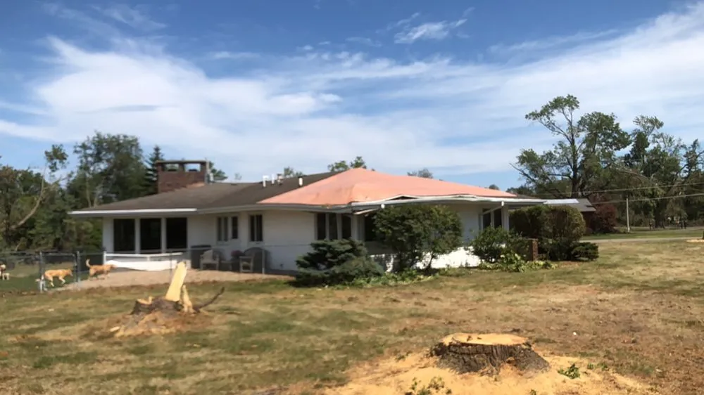 Slide of Quick Roofing