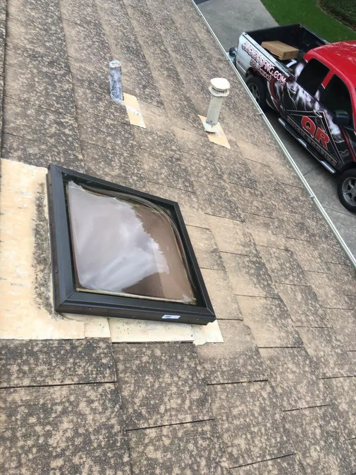 Slide of Quick Roofing