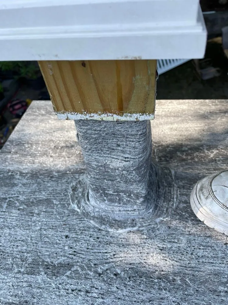 Slide of Quinde Construction