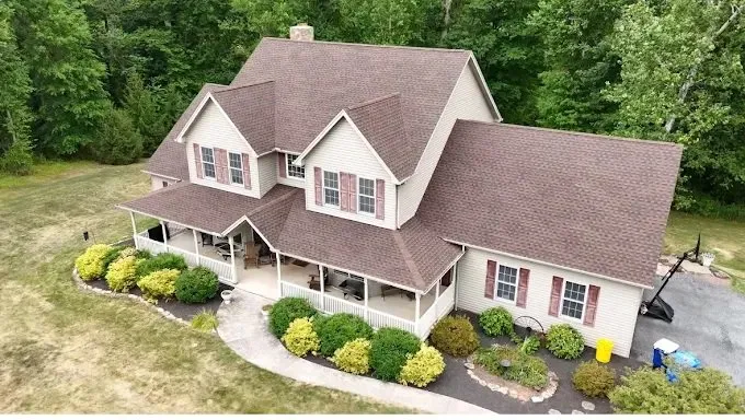 Slide of Quintero Roofing