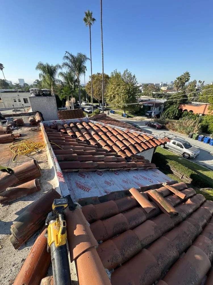 Licensed roof inspection in San Fernando Valley, CA - Quiroz And Sons Roofing