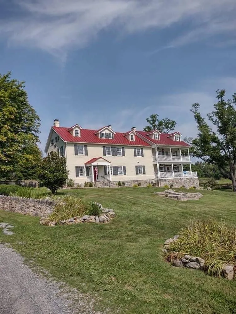 Emergency roof repair in Falling Waters, WV by R & A Roofing