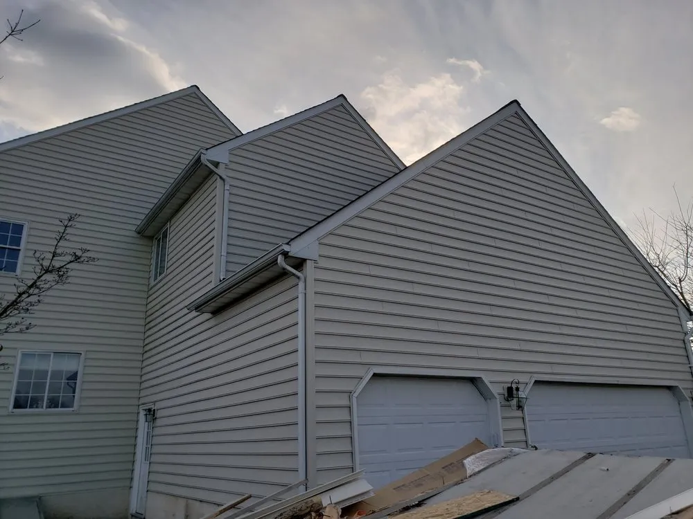 Slide of R & J Construction