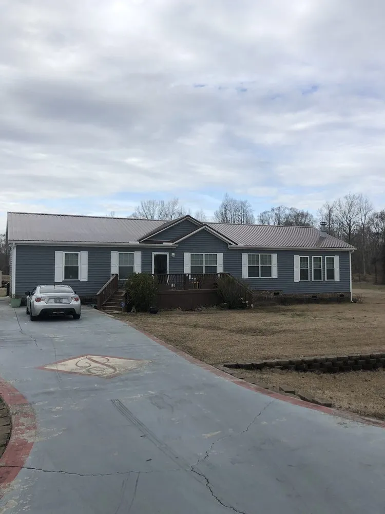 Slide of R & J Contracting