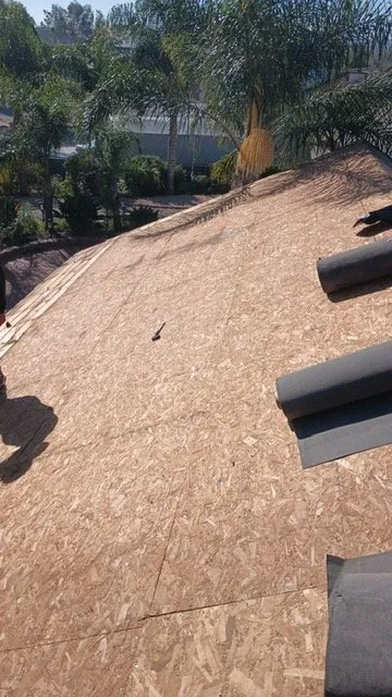 Slide of R & J Roofing