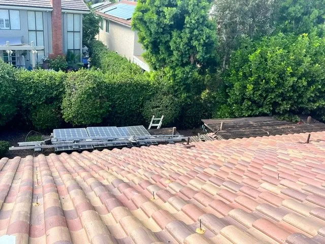 Slide of R & J Roofing