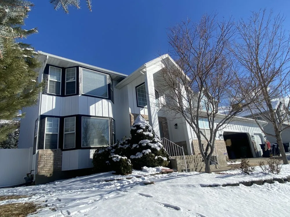 Slide of R & JL Exteriors