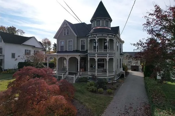 Slide of R & K Roofing and Siding