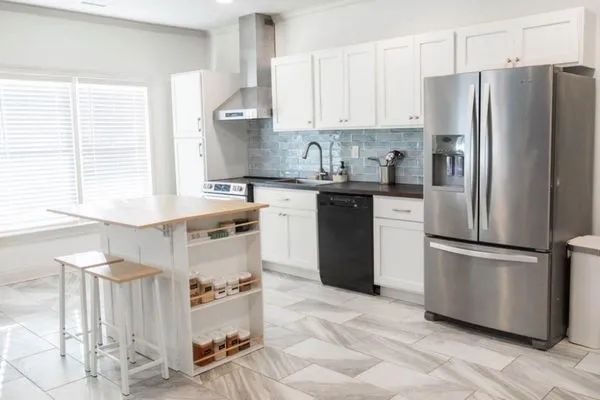 R & M Building and Remodeling