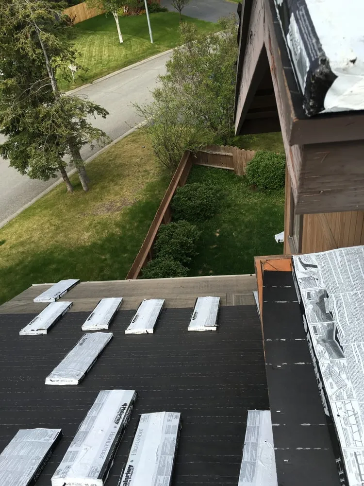 Slide of R & M Roofing